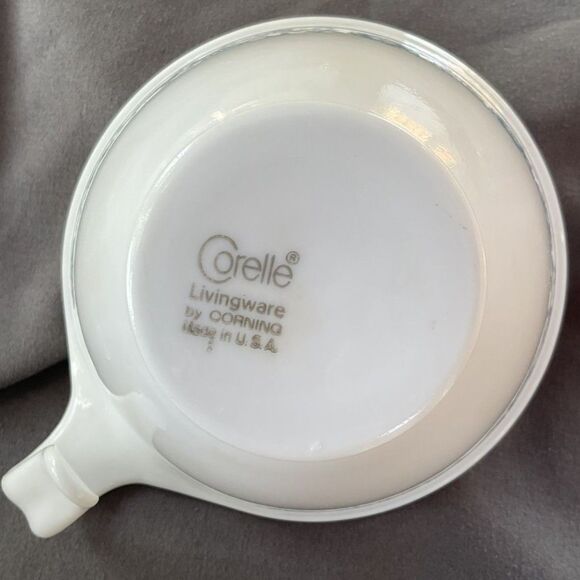 Vintage Corelle Old Town Blue Onion Teacups - Picture 3 of 4